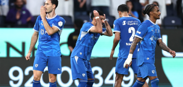 الهلال يحقق ثمانية انتصارات متتالية في دوري روشن السعودي