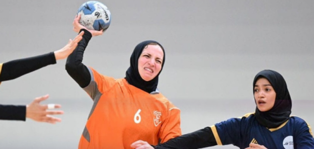 الاتفاق يظل في صدارة الدوري السعودي للنساء: صراع حاد مع مضر في اللقاء الأخير