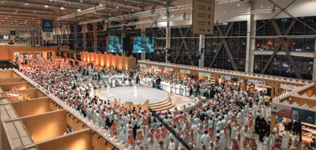 أغلى صقر منغولي يسطع في مزاد الرياض: مليون و400 ألف ريال يعلن عن قمة الأسعار