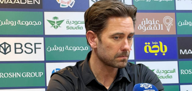 ديس باكينجهام يرفض التغيير بعد خسارة 0-3: لماذا يظل ثابتًا؟