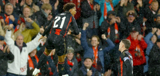 بورنموث يصدم ميلان: فوز ثلاثي يرفع الفريق إلى المركز الثالث في الدوري الأوروبي