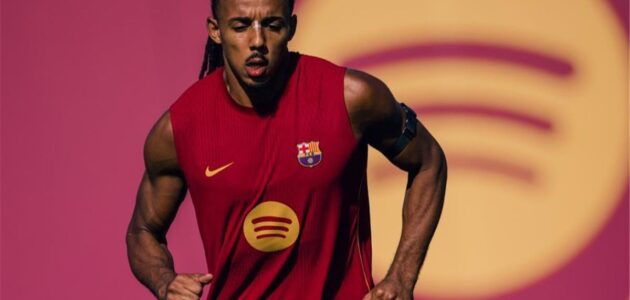 جول كوندي يقرر البقاء في برشلونة: خطوة حاسمة في مسيرته الدفاعية